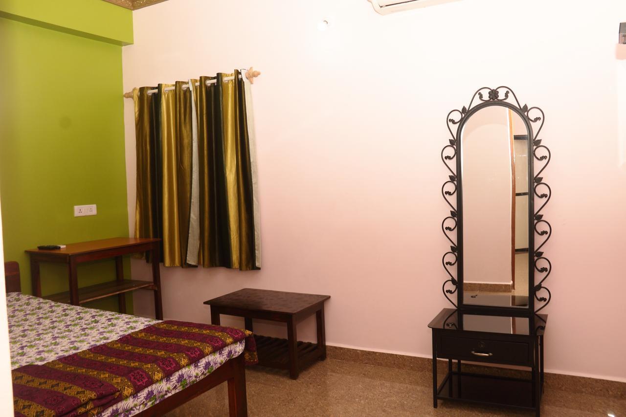 Sai Guru Guest House Анжуна Екстер'єр фото