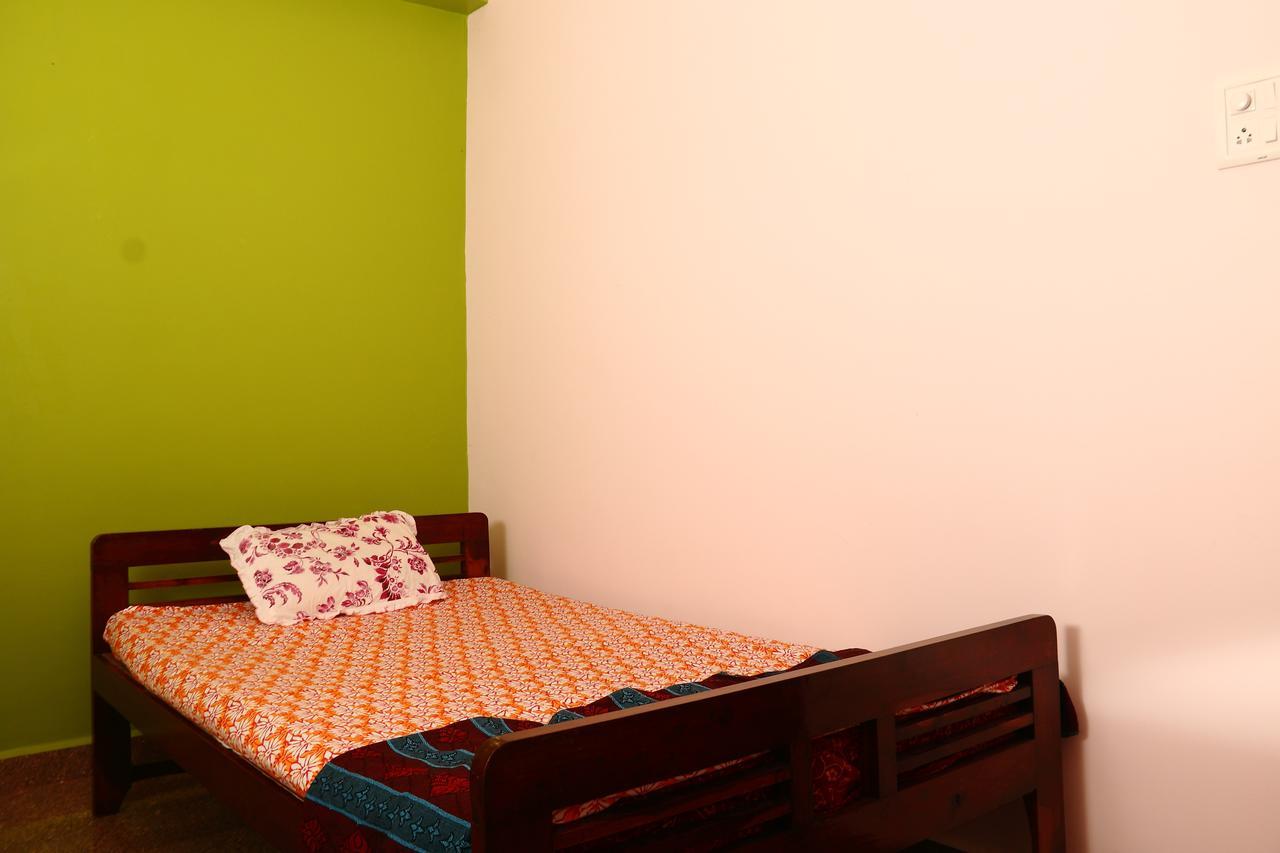 Sai Guru Guest House Анжуна Екстер'єр фото